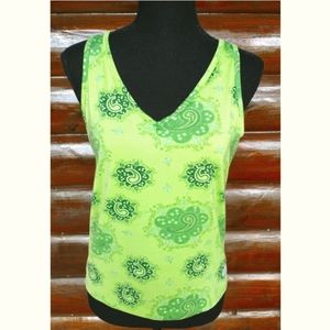 North Face Exercise Top. Pick 3 ⭐ Items For $40. Put In Bundle.